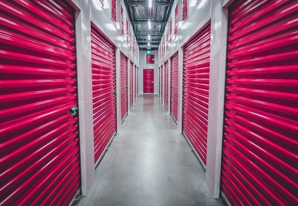 Les avantages d'un box de stockage lors d'un déménagement